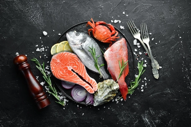High-quality images of beef, chicken, seafood, and pork bundles.