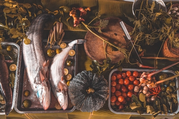 High-quality images of beef, chicken, seafood, and pork bundles.